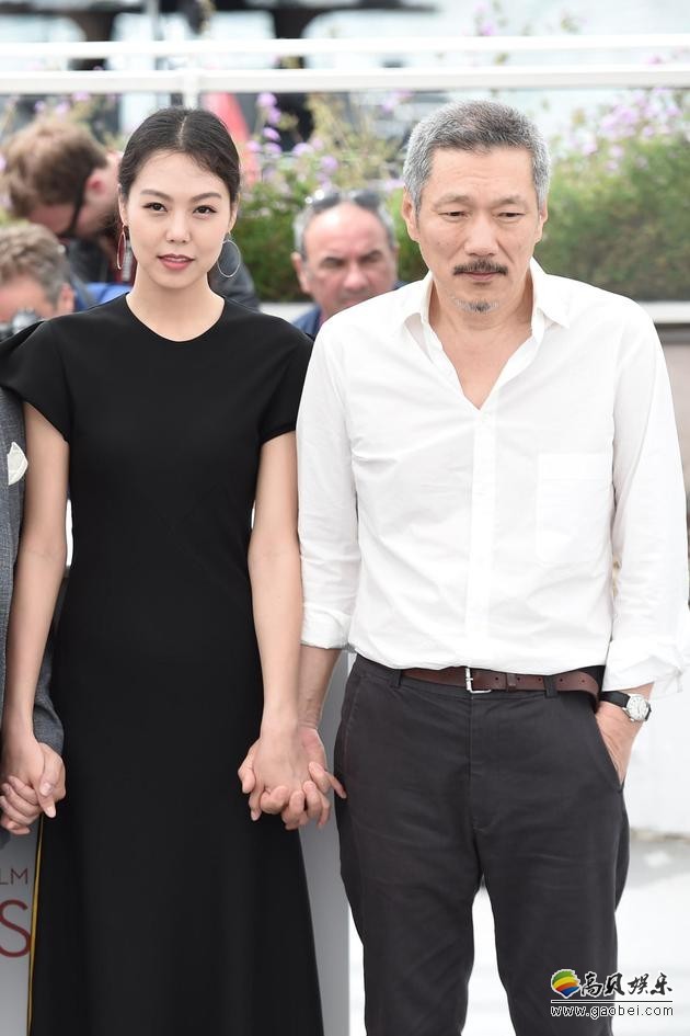 金敏喜和已婚导演洪尚秀闹出不伦恋2年  友人称已分手
