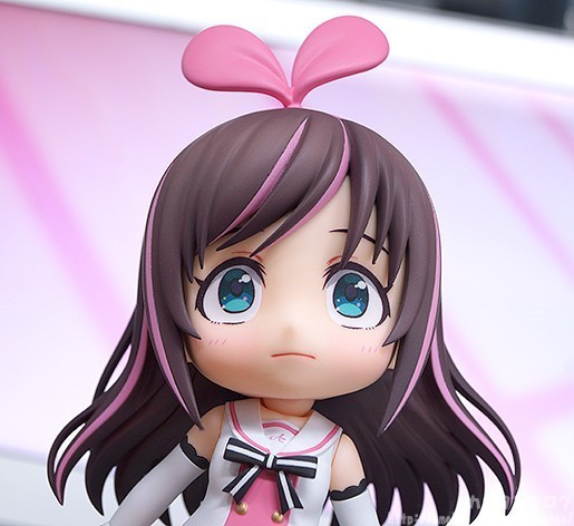 日本手办厂将会推出Q版“人工AI”爱酱手办：还有“智障形态”真身