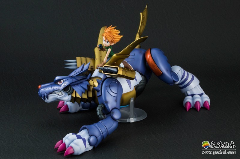 《数码宝贝》钢铁加鲁鲁限定手办：钢铁加鲁鲁“蓄势待发”准备战斗