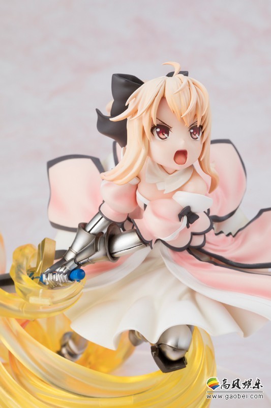 《魔法少女伊莉雅》伊莉雅Saber手办： 怒吼表情和眼神格外热血