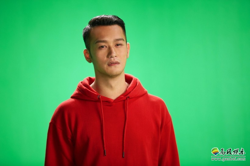 吴浩康最新单曲《阶砖三》MV上线：映射“市井小人物”真实爱情游戏