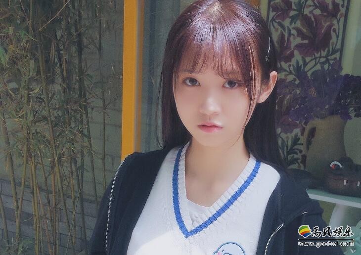 BEJ48原成员张菡筱发布定时微博遗言：事后证明本人准备吞安眠药自杀