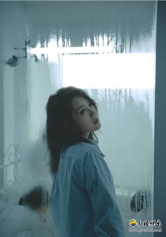 何洁《给陌生女孩的歌》得到了广大乐迷好评：正式版MV各大平台上线