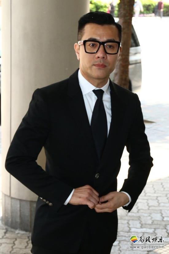 梁汉文承认不小心驾驶和呼气酒精浓度超标两项控罪：押后到4月6日判刑