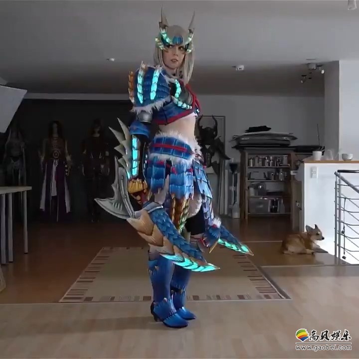 德国美女Coser展示由她打造酷炫《怪物猎人》雷狼龙套装装甲制作过程