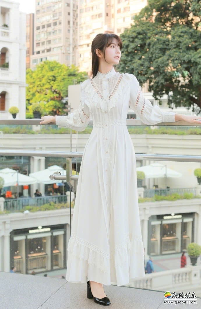 “韩国第一美少女”Yurisa晒出美照：年轻、明媚、活泼的洛丽塔小仙女