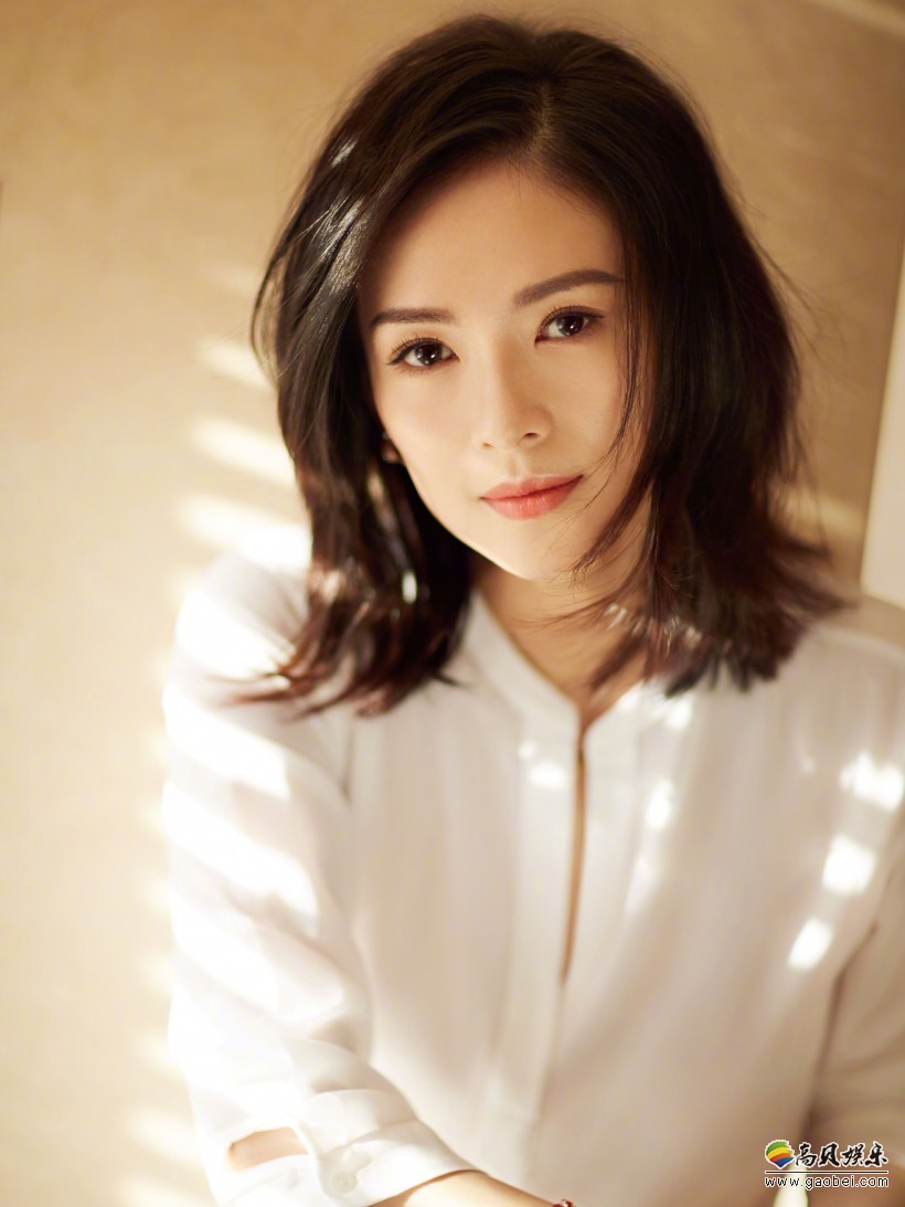 章子怡出席某颁奖礼：获颁专业精神奖！得奖感言回顾了入行20年经验