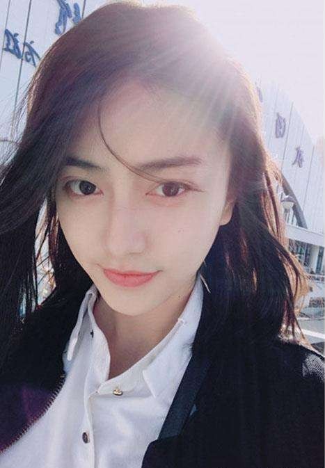 南方有乔木热播新人主演王若珊的荧屏首秀也让观众眼前一亮