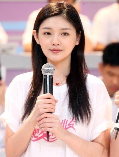 大S因孕吐严重出现昏厥状况：被紧急送医！家人回应无意间泄露端倪