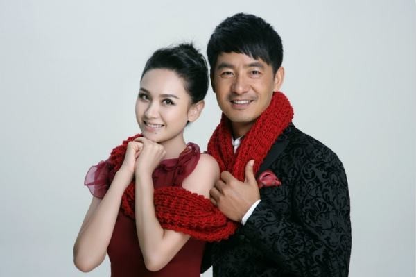 郭晓东参加刘嘉玲品牌时装秀:妻子程莉莎同行,精心装扮,美艳动人 郭晓东参加刘嘉玲品牌时装秀:妻子程莉莎同行,精心装扮,美艳动人