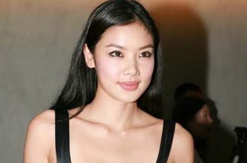 乐基儿前夫黎明快当爸爸：恭喜对方之余，不甘示弱说和老公努力造人