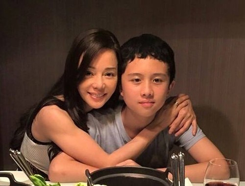 最新消息：台湾女星狄莺不付保释金：让儿子孙安佐在当地监狱待到出庭