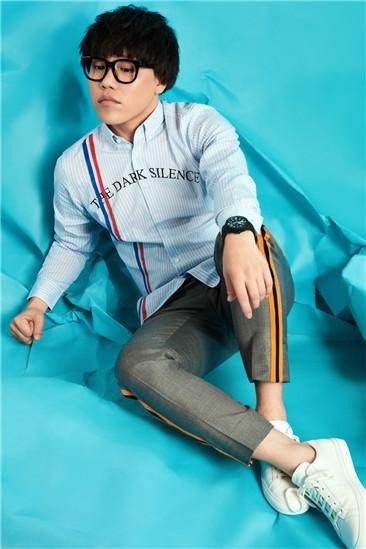 《新笑傲江湖》插曲《落花》MV：李琦化身为江湖侠客，演绎江湖情义