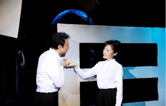 话剧《情书》山西大剧院首次演出：周涛现场跨界出演话剧演技获赞