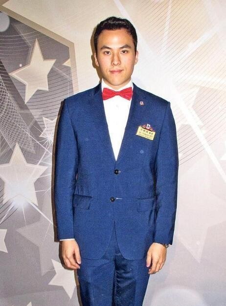 何猷启求婚成功：最快今年底迎娶内地女友GiGi！赌王父亲叮嘱低调