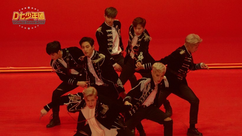 “D七少年团”出道EP《Red Alert》主打舞蹈版MV上线：唱跳实力