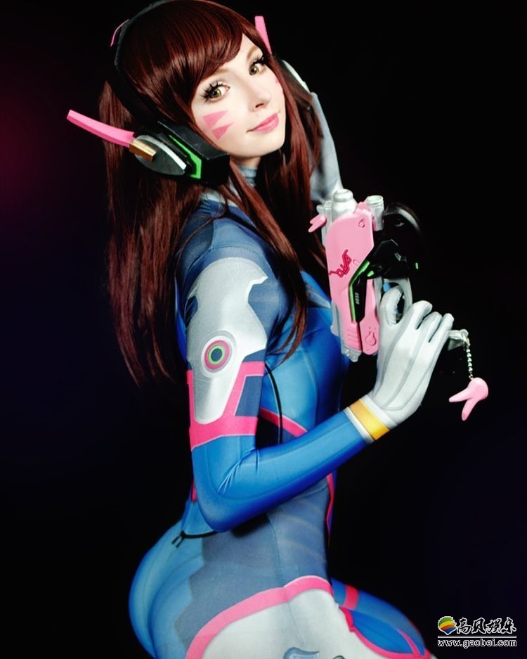 《守望先锋》D.va COS：女主播妹子Coser非常有气质，相当甜美
