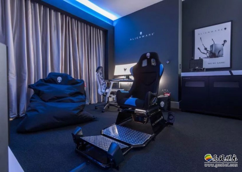 游戏电脑厂商Alienware联合希尔顿酒店设置了电竞主题套房：奢华享受