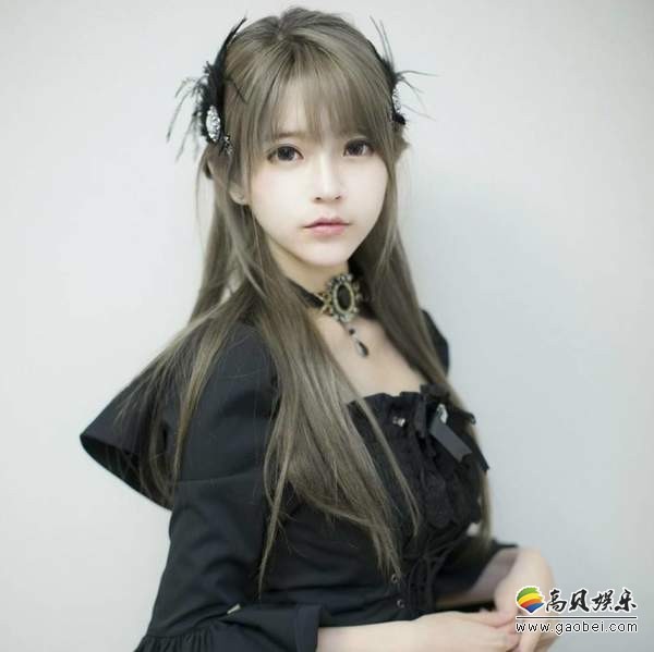 “韩国第一美少女”Yurisa带来近期美照：身着粉色长裙宛若公主