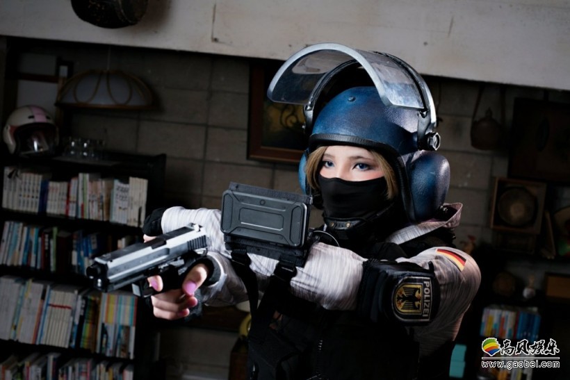 日本Coser带来《彩虹六号：围攻》IQ小姐姐Cos照：令人赏心悦目
