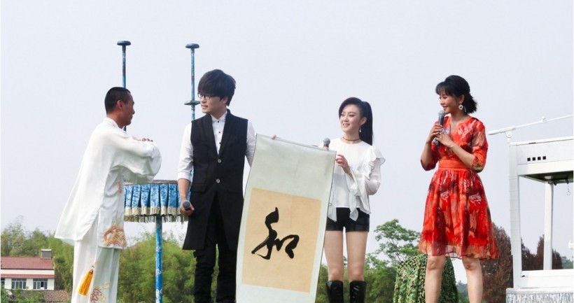 玖月奇迹继续以往“巡演”风格亮相《中国情歌汇》：点燃现场气氛