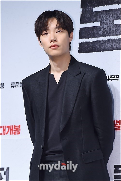 柳俊烈有望与的刘海镇再度携手  出演抗日题材《战斗》