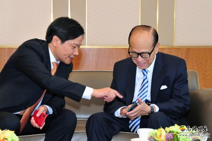 雷军向李嘉诚推荐小米手机：成立全球策略联盟合作进军西欧市场