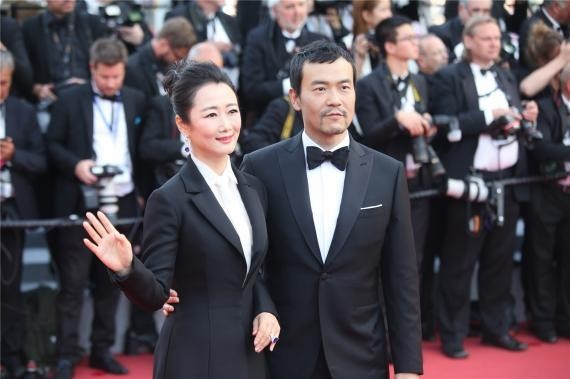 《江湖儿女》影片主创赵涛、廖凡：盛装亮相戛纳国际电影节开幕式红毯
