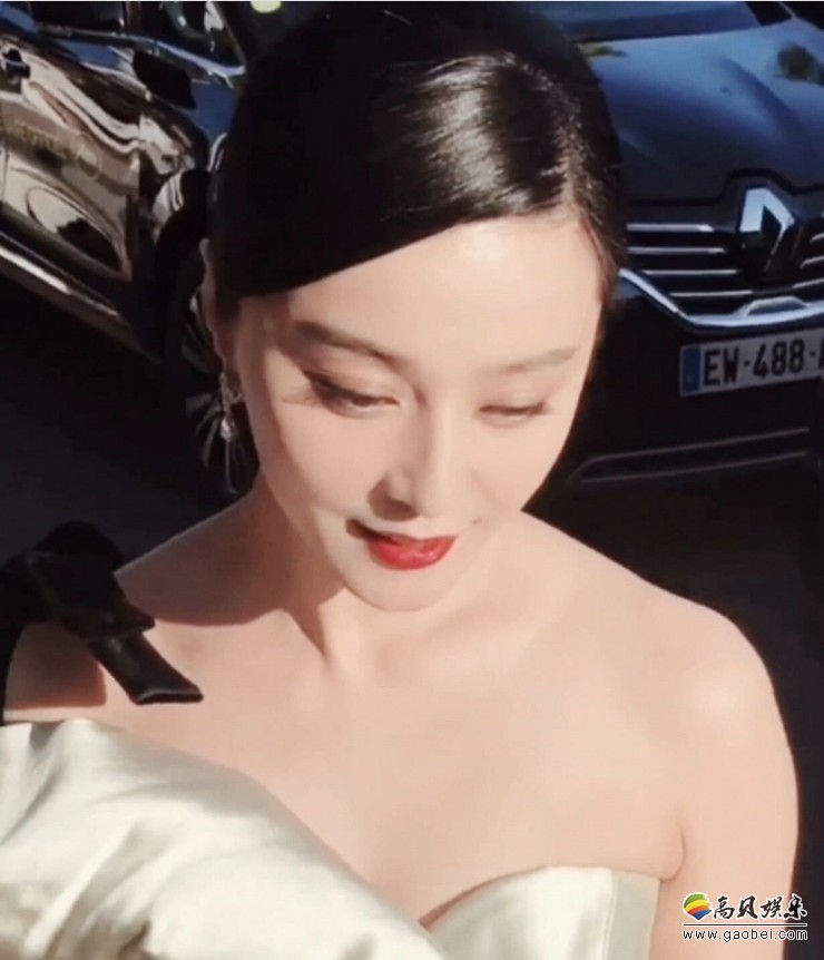 范冰冰戛纳超近距离拍摄路透图曝光：明眸皓齿、红唇雪肤，颜值惊艳