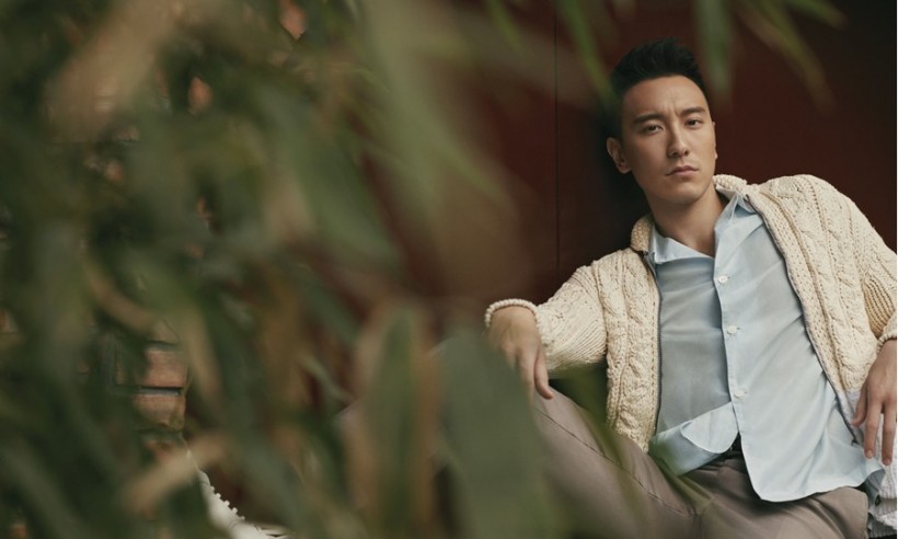 Sunny王阳明《红秀Grazia》杂志拍摄时尚大片：衣着随意简单文艺范十足