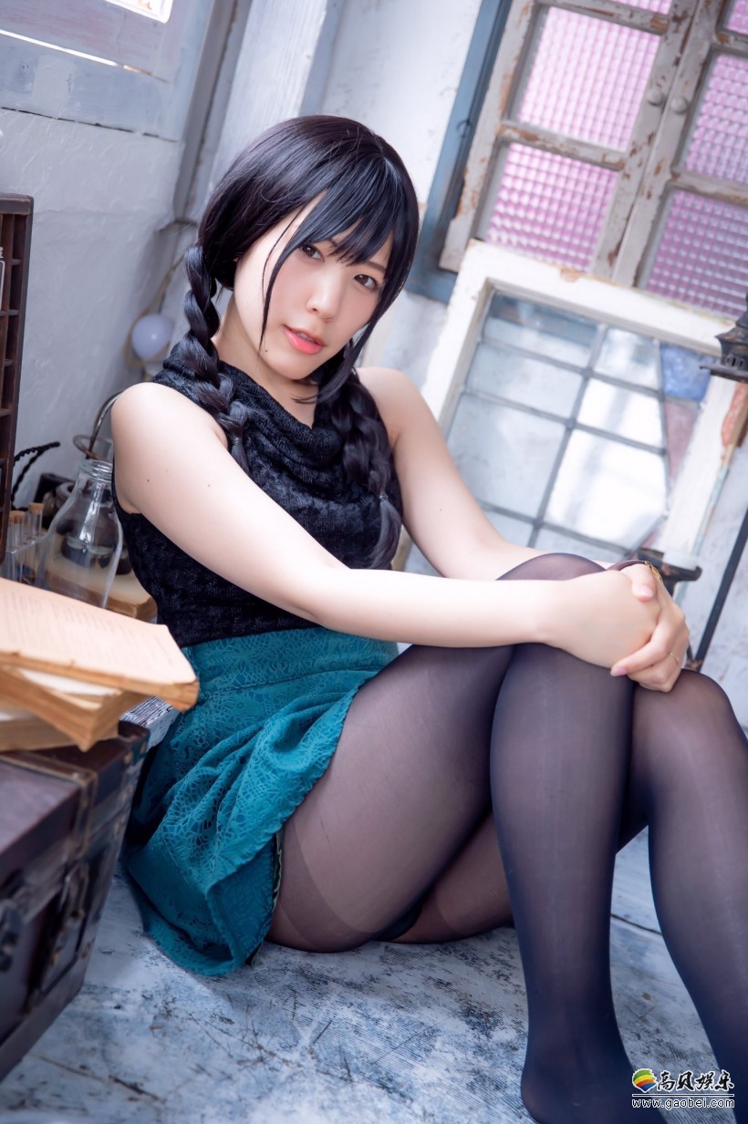 5月15日是11区的「丝袜之日」一堆妹子喜欢在推特上刷自己的黑丝美腿