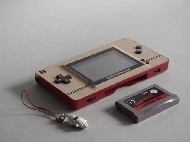 DIY爱好者把下半屏还完好的NDS改造成GBA：把它命名“霓虹灯升级版”