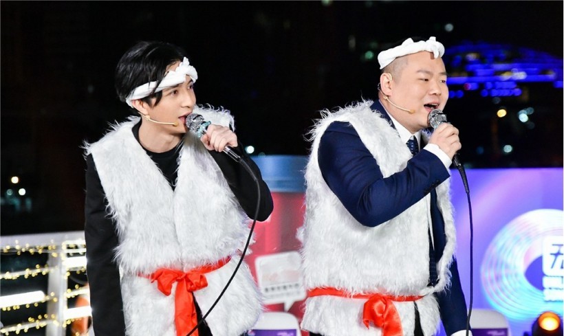 《无限歌谣季》薛之谦和岳云鹏“签约组合”:秘密策划暖心生日惊喜 《无限歌谣季》薛之谦和岳云鹏“签约组合”:秘密策划暖心生日惊喜