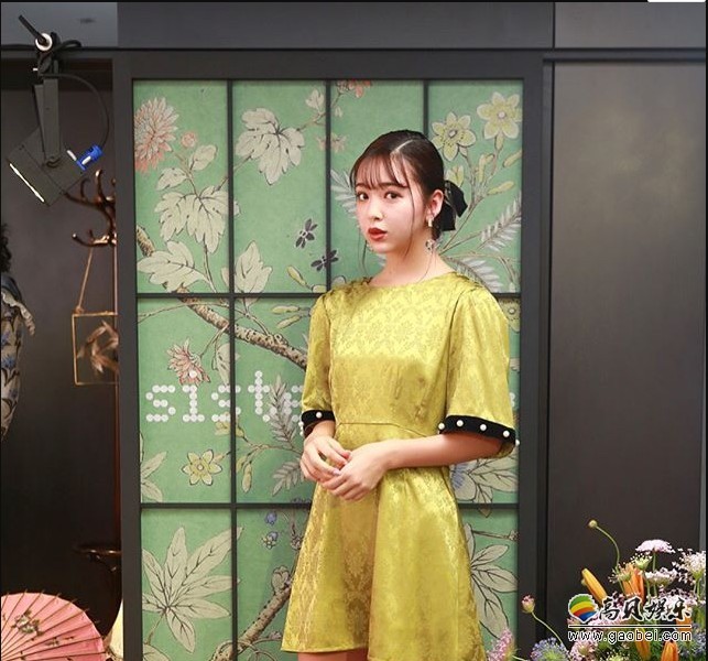 日本人气模特藤田妮可参加sister jane时尚聚会：中国风连衣裙气质拔群