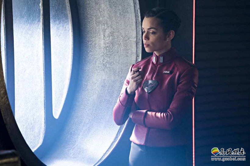 《氪星》公布了第一季大结局剧照图:dc著名大反派"布莱尼亚克"亮相