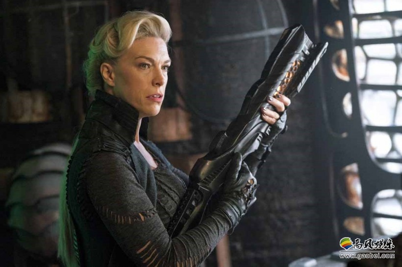 《氪星》公布了第一季大结局剧照图:dc著名大反派"布莱尼亚克"亮相