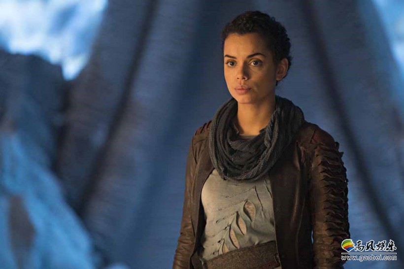 《氪星》公布了第一季大结局剧照图:dc著名大反派"布莱尼亚克"亮相