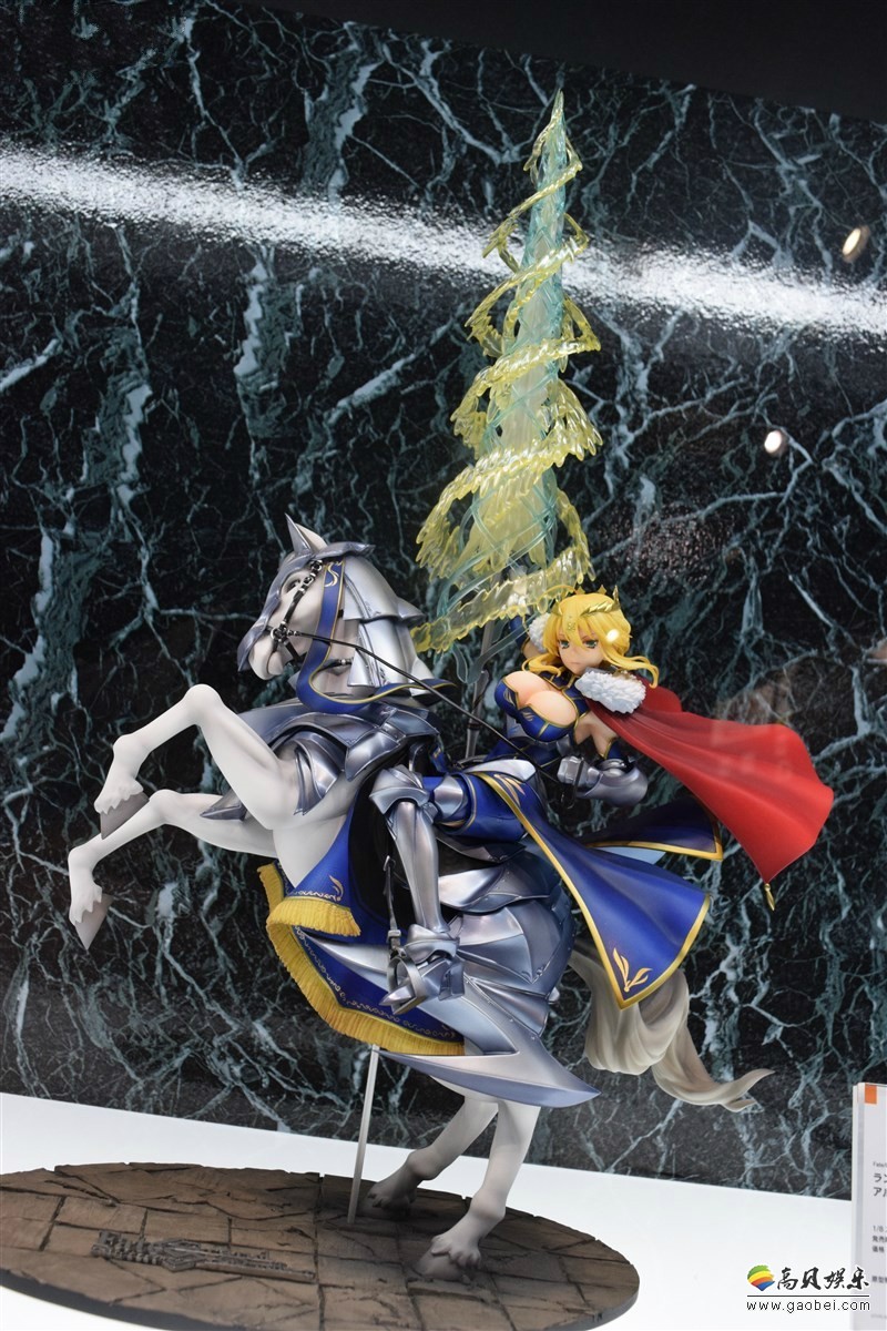 《Fate/Grand Order》阿尔托莉雅枪兵版本手办：亚瑟王身姿血脉偾张