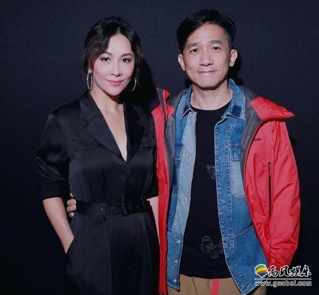 刘嘉玲做客综艺节目时自曝注重生活仪式感：珍藏多年前梁朝伟道歉卡片