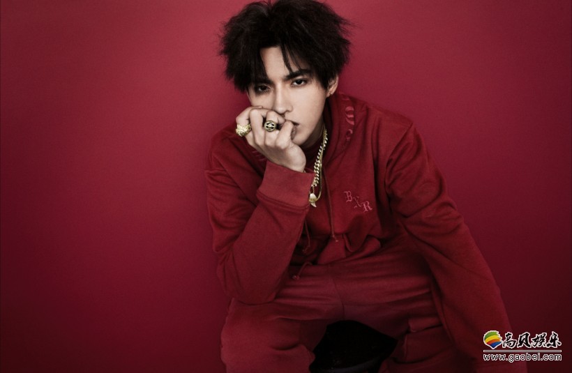 吴亦凡再创华人纪录：新专辑《Like That》登Billboard Hot 100单曲榜