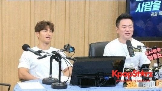 《两点出逃Cultwo Show》中   金钟国自称有"主持病"