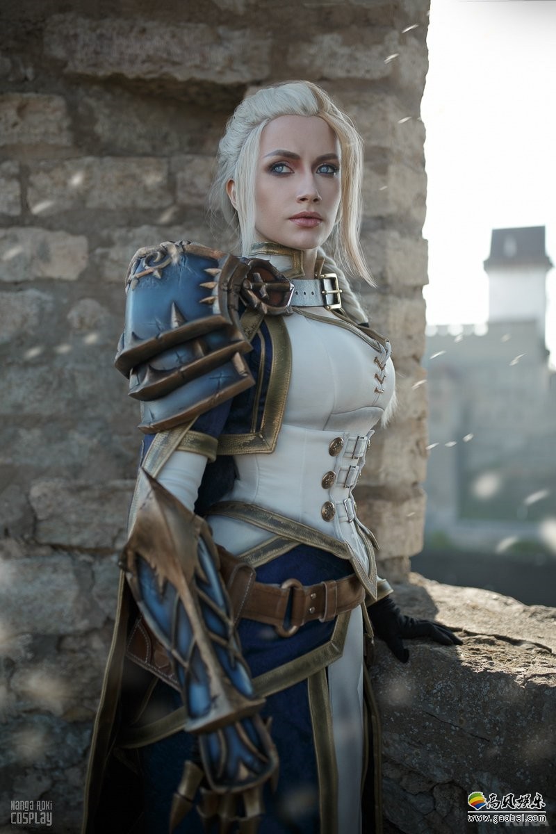 俄罗斯coser魔兽世界吉安娜cosplay服装道具布景特效称得上完美
