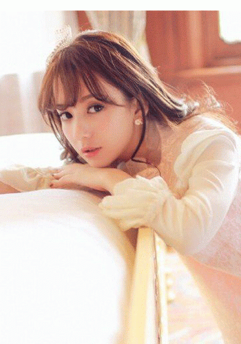 天王嫂方媛微博晒出自制曲奇照片：爱上烘焙有板有眼！郭富城真有口福