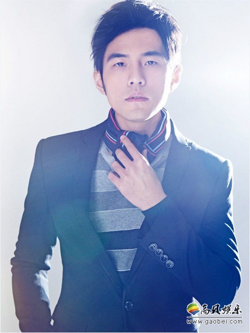 网友微博发文爆料：《中国新歌声》海选现场，一位评委公然diss周杰伦