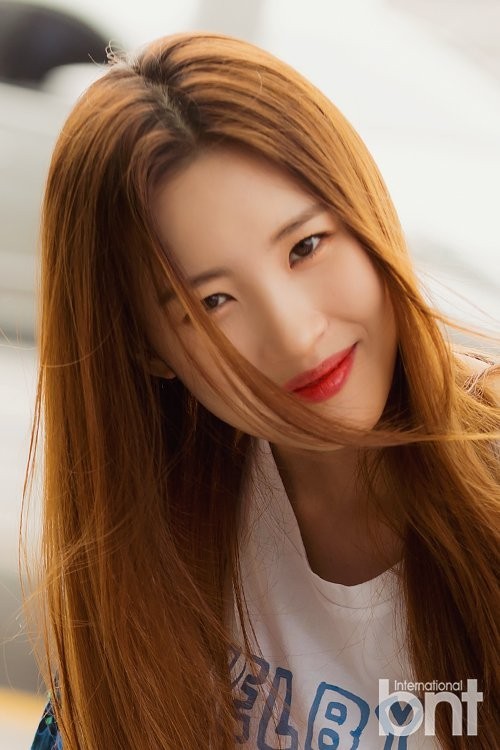 宣美经仁川国际机场出发  前往莫斯科参加海外行程