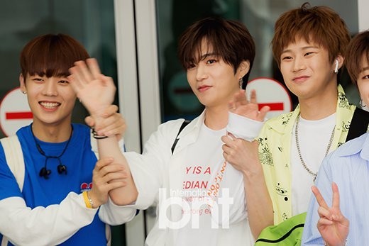 UNB经仁川国际机场出发  前往泰国举行Fan Meeting