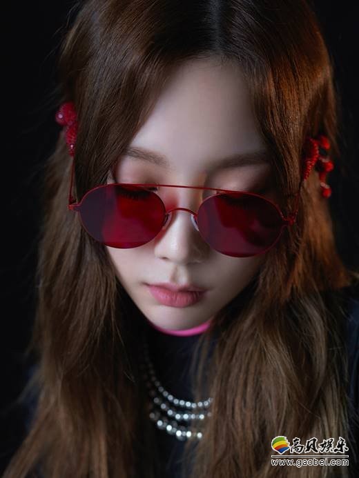 泰妍确定将于6月18日发行新专辑《Something New》 泰妍确定将于6月18日发行新专辑《Something New》