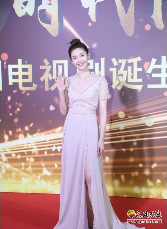 纪念中国电视剧诞生60周年盛典隆重举行:江疏影献唱《诺言》致敬经典 纪念中国电视剧诞生60周年盛典隆重举行:江疏影献唱《诺言》致敬经典