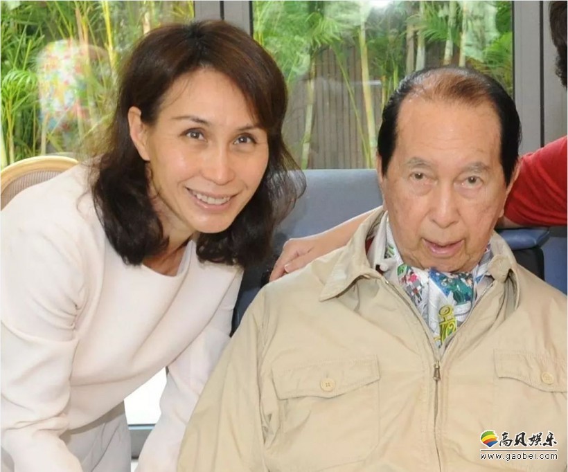 澳博控股港交所发布公告：何鸿燊全面退出董事会！女儿何超凤接任主席