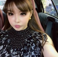 朴春并频繁晒照与网友分享近况  容貌看起来有变化